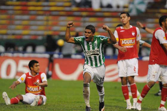 Nacional golea a Santa Fe