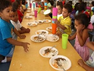 Comida caliente para niños de Bogotá