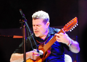 gustavo santaolalla