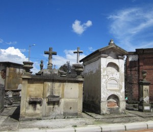 Criptas Cementerio Central de Bogotá