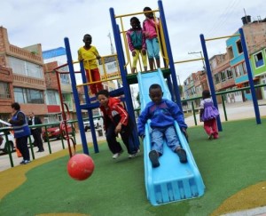 Gimnasia biosaludable en el parque San Jorge de Bosa GC