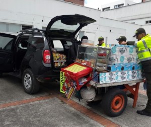 VENDEDOR AMBULANTE RECONOCIÓ SER PROPIETARIO DE ESTE VEHÍCULO ÚLTIMO MODELO